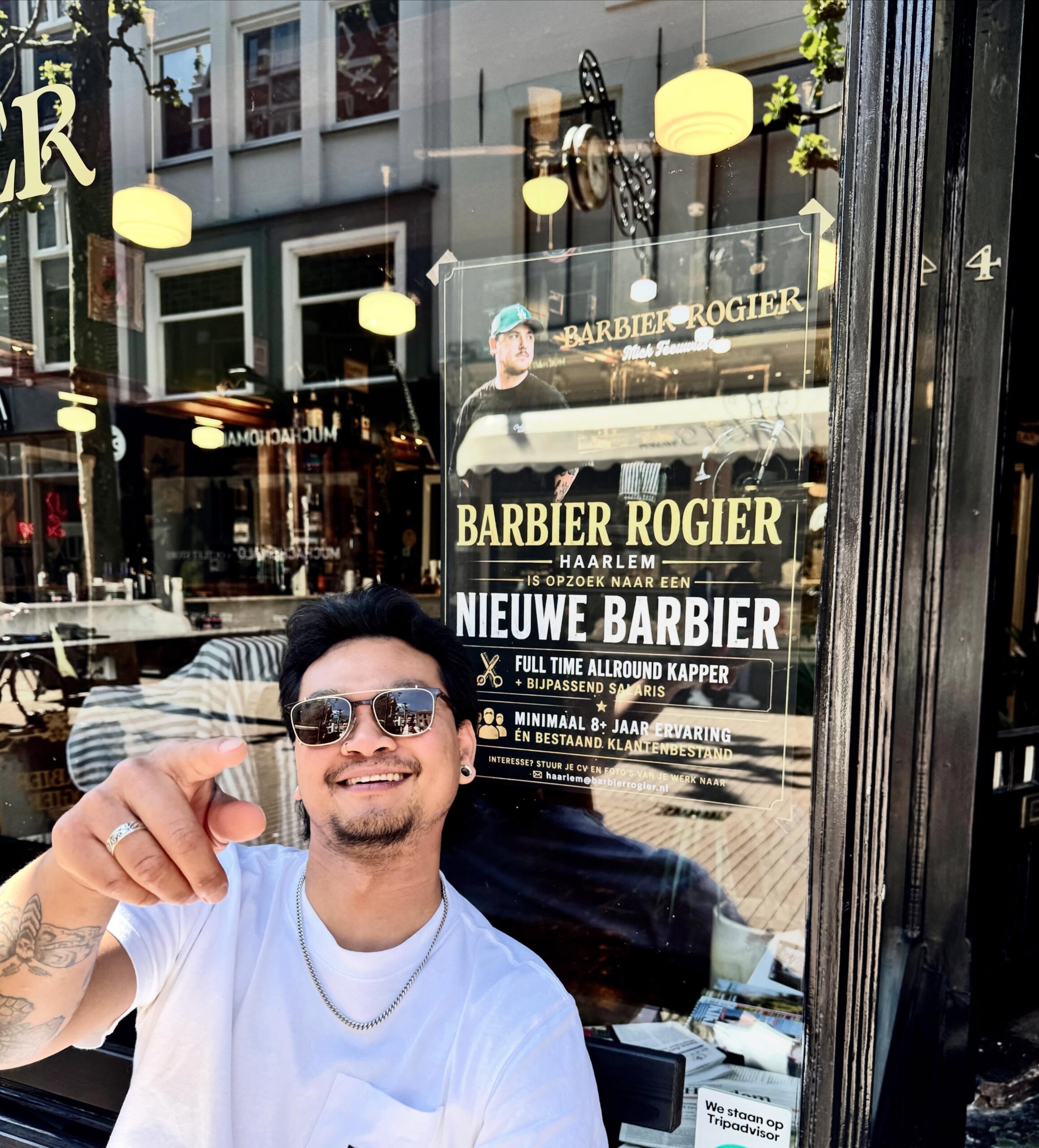 Kit, barbier bij Barbier Rogier Haarlem, lachend